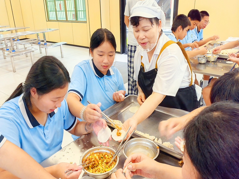 梅州附近封闭式叛逆期孩子管教学校联系电话